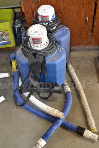 2 SALVAGE MASTER SURVIVAIR WET VAC 5.9 GAL