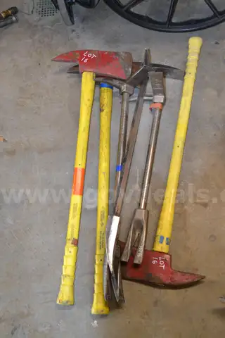 LOT OF HALLIGAN BARS AND PICK HEAD AXE