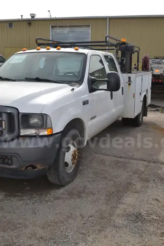 2004 Ford F-350 SD