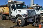 2009 International 7400 W/PLOW SPREADER