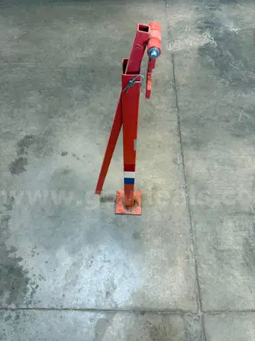 Manual T-Post Puller