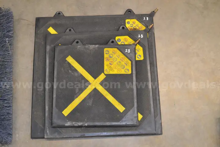 MAXFORCE LOT OF AIR BAGS