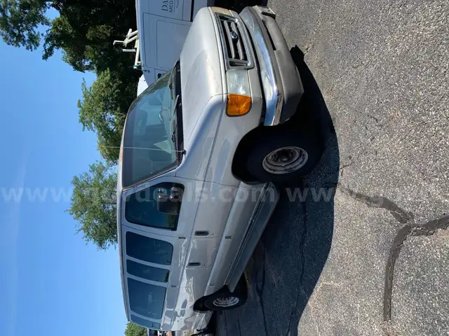 2004 Ford Econoline