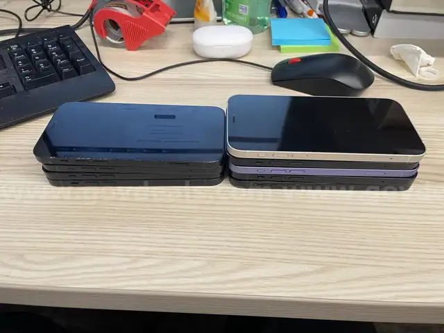 Lot of 9 iPhone 12 64 Gigs