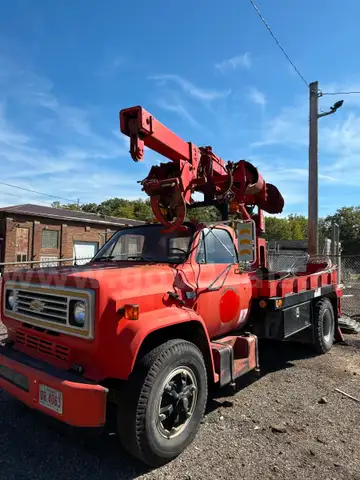 1986 Chevrolet C7D042 Derrick Digger Truck  LOW MILEAGE!!