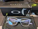 Oakley Top Level Glasses-New