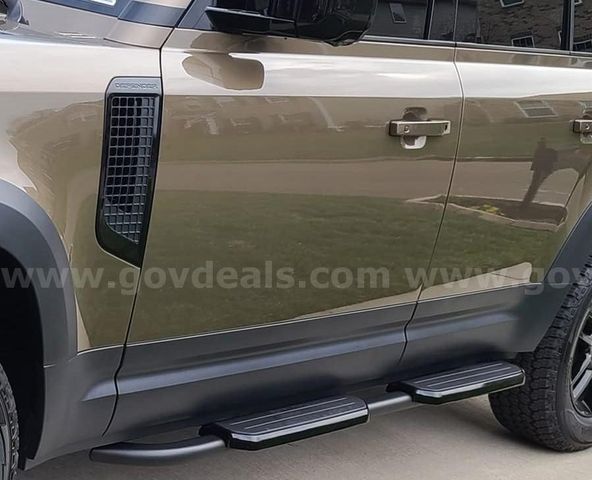 Land Rover Defender running boards/side steps