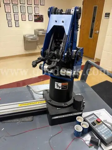 SCORBOT ER-4U EDUCATIONAL ROBOT