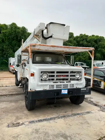 July 2025 Lot 5L-1987 GMC TopKick Vehicle 4827