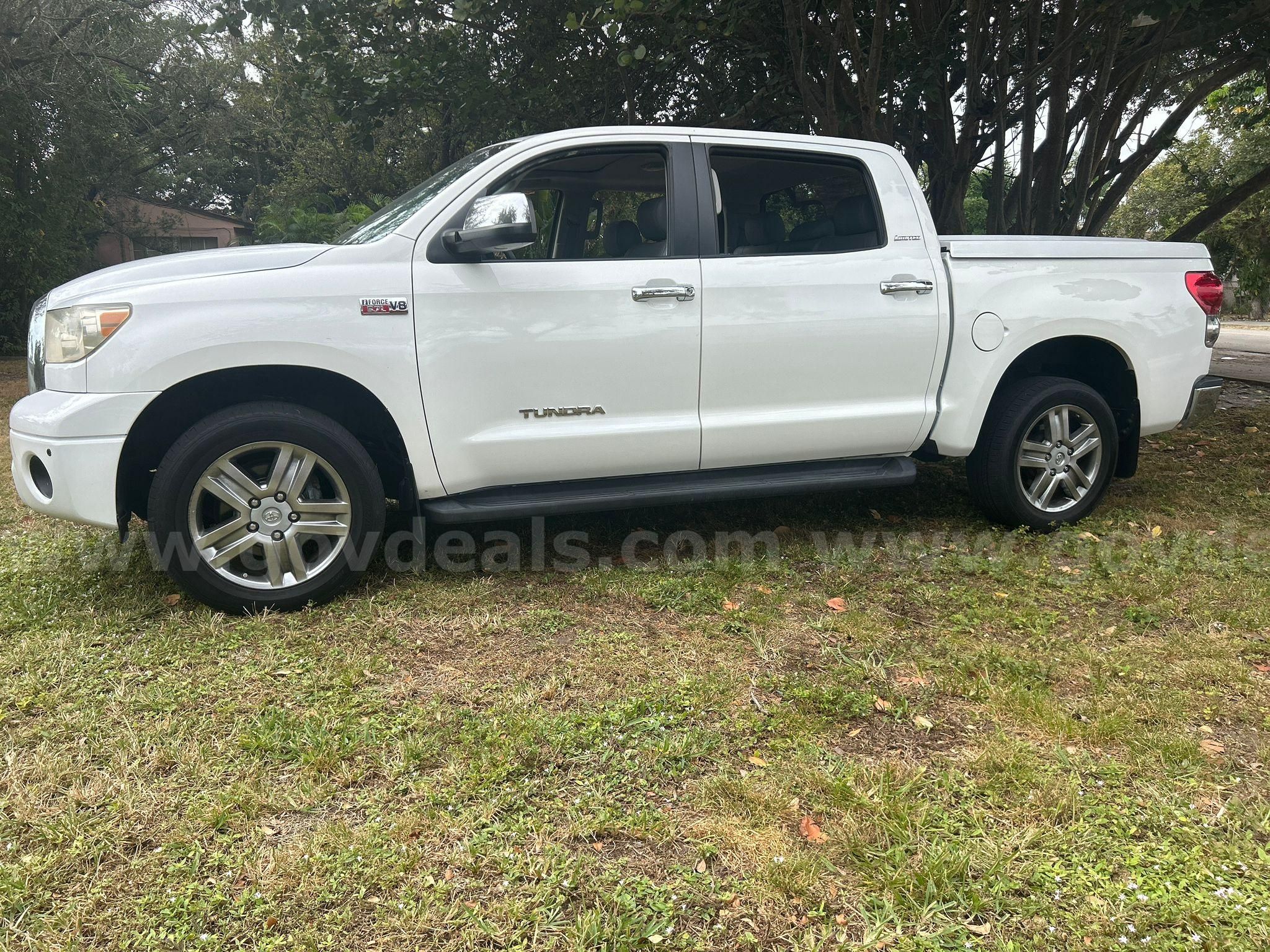 Photo of a 2008 Toyota Tundra