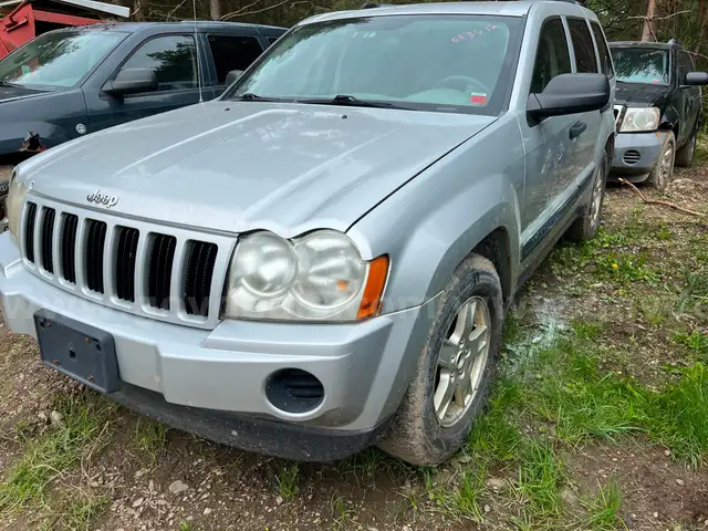 2005 Jeep Grand Cherokee Laredo 4WD