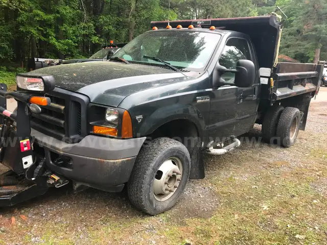 2006 Ford F-350 SD XL 4WD DRW