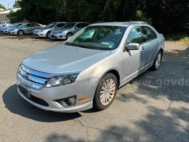 2012 Ford Fusion Hybrid Sedan