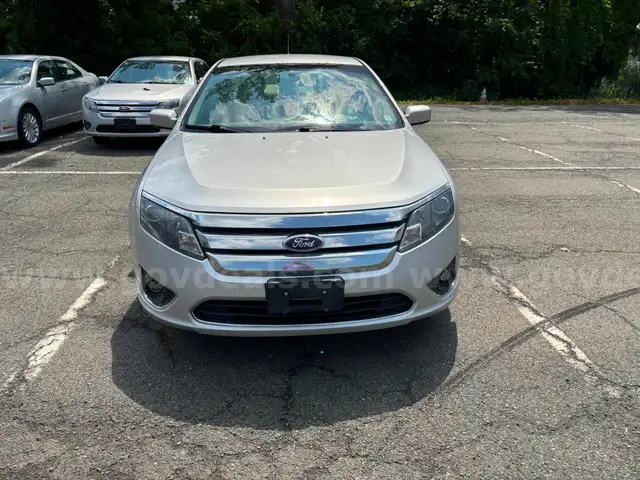2012 Ford Fusion Hybrid Sedan