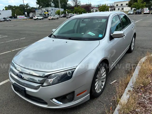 2012 Ford Fusion Hybrid Sedan