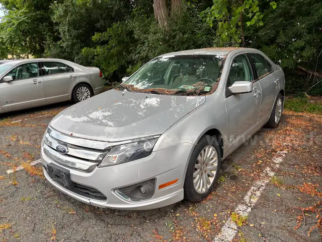 2012 Ford Fusion Hybrid Sedan