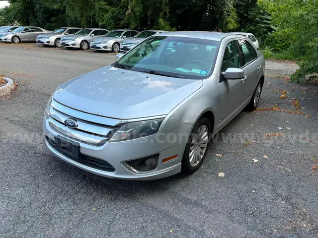 2012 Ford Fusion Hybrid Sedan