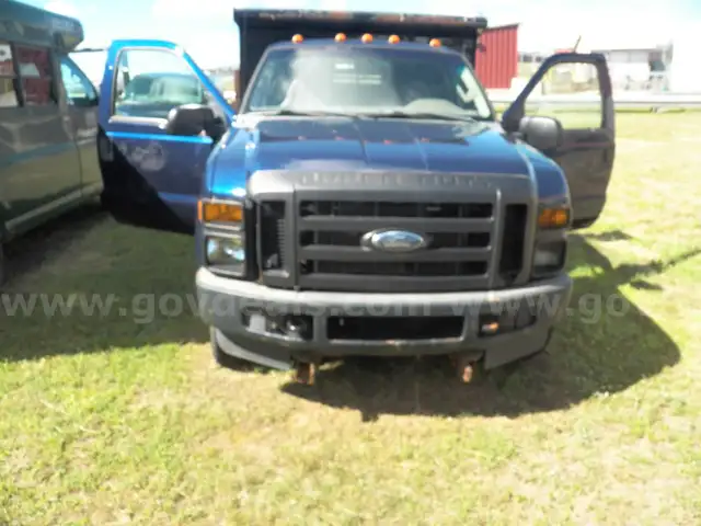 2008 Ford F-350 SD XL DRW 4WD