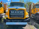 2008 Mack GU813