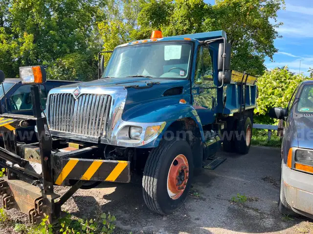 2003 International 7300