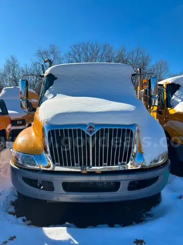 2012 International 4300 LP