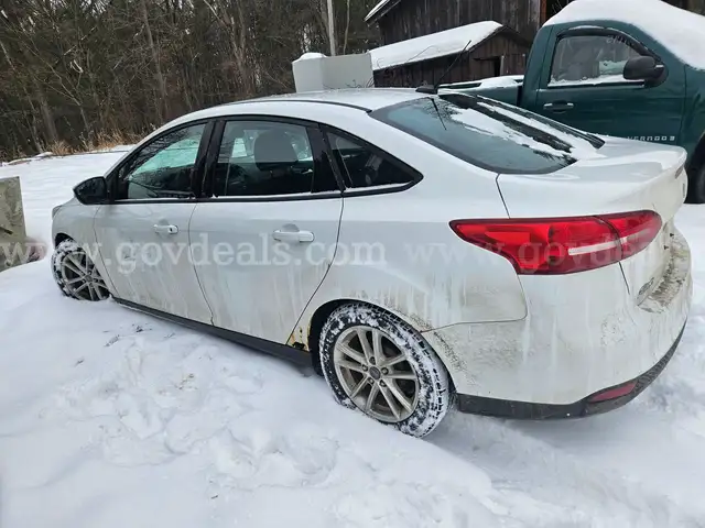 2016 Ford Focus SE Sedan