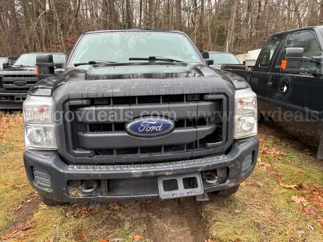 2015 Ford F-250 SD XLT SuperCab Long Bed 4WD