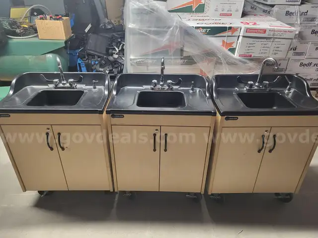 Child Height Portable Hand Wash Sink - Quantity 32