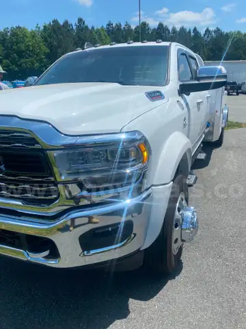 2020 RAM 5500 Laramie Utility Body &#x2013; Low Mileage &#x2013; LOADED