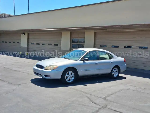 2005 Ford Taurus