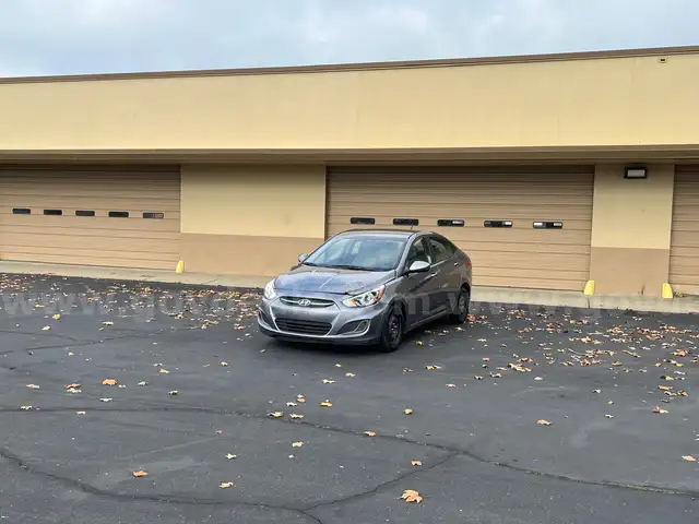 2016 Hyundai Accent SE 4-Door 6A