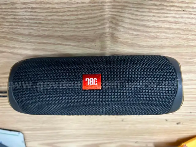 JBL PORTABLE BLUETOOTH SPEAKER