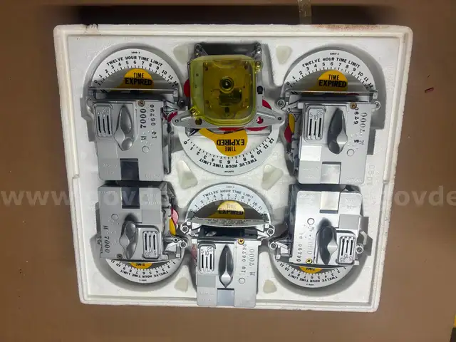 Meter Lot 32 - Duncan/POM meter mechs