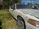 2000 Ford Crown Victoria