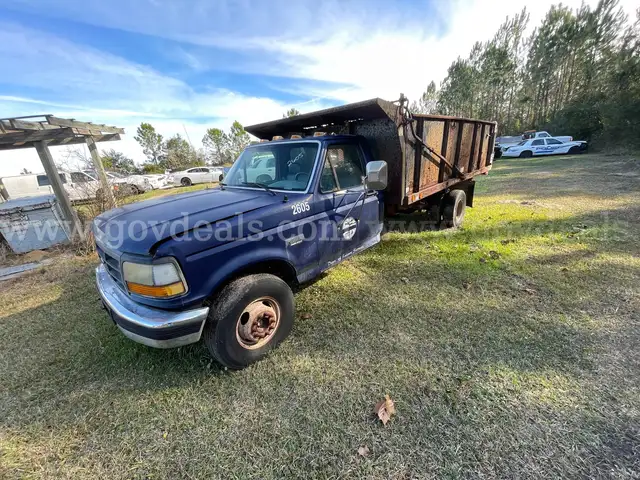 1995 Ford F-450 SD