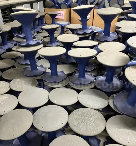 15&#x22; Wiggle Seats - Student Chairs - Lot of 50