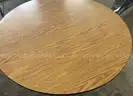 Round Tables - Lot of 2