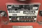 Lincoln IDEALARC 250 Arc Welder 230/460V 70/35A