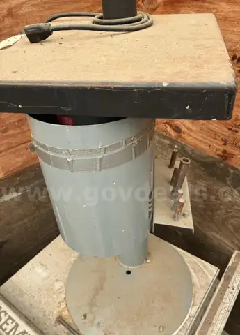 Clayton Oscillating Spindle Sander