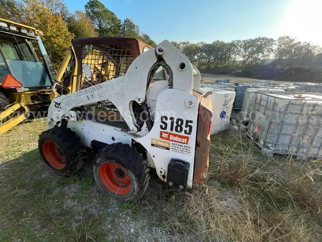 BOBCAT S185