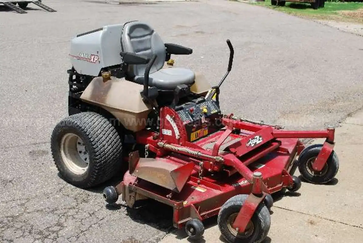 Exmark 72 Lazer Z XP Diesel Lawnmower Model LZ27DD724 Zero Turn Mower GovDeals