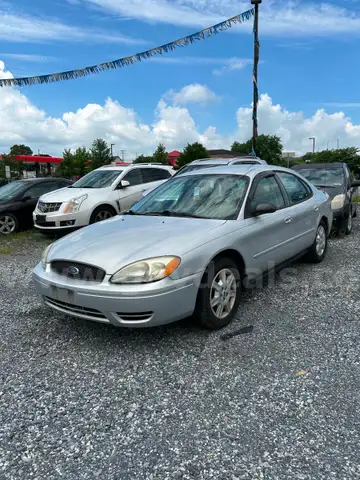 2005 Ford Taurus