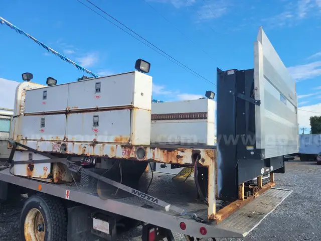 Lift gate bed for full sized truck