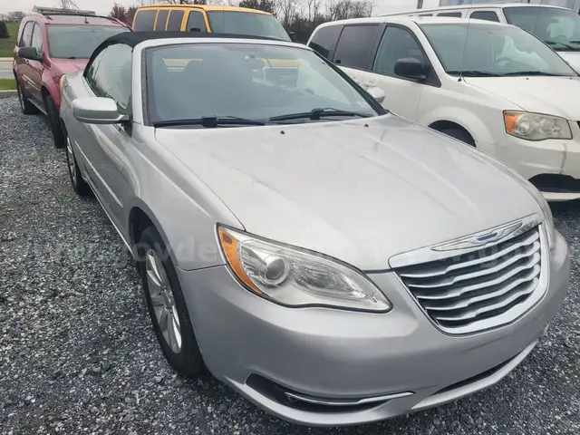 2011 Chrysler 200