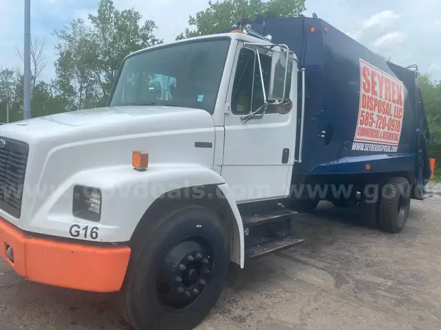 2001 Freightliner FL80 Trash Truck