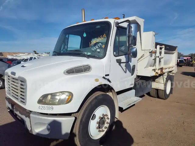 2005 Freightliner M2 106 Dump Truck