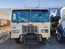 2013 Peterbilt COE 320 -