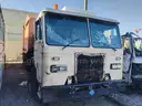 2013 Peterbilt COE 320 -