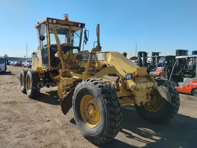 2001 CAT 120H Motor Grader