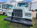1991 Mack RD688S